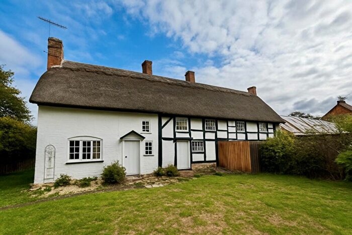 3 Bedroom Cottage To Rent In Chapel Street, Welford On Avon, CV37