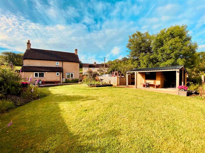 3 Bedroom Detached House For Sale In Cat Street, Chiselborough, Stoke-Sub-Hamdon, TA14