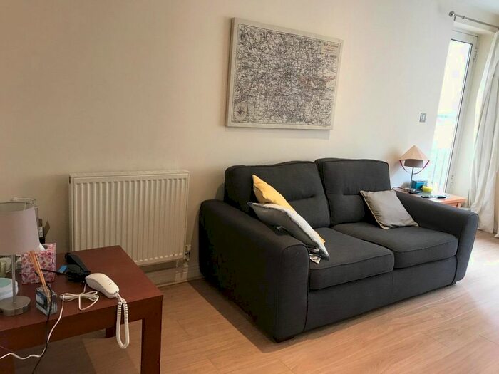2 Bedroom Flat To Rent In Albatross Close, London, E6