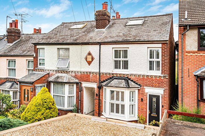 3 Bedroom End Of Terrace House For Sale In Kershaws Hill, Hitchin, SG4
