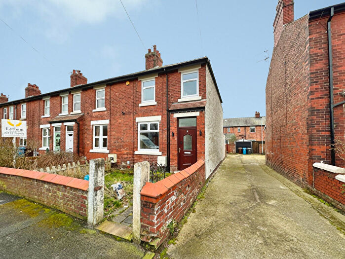 3 Bedroom End Of Terrace House For Sale In Dock Road, Lytham, FY8