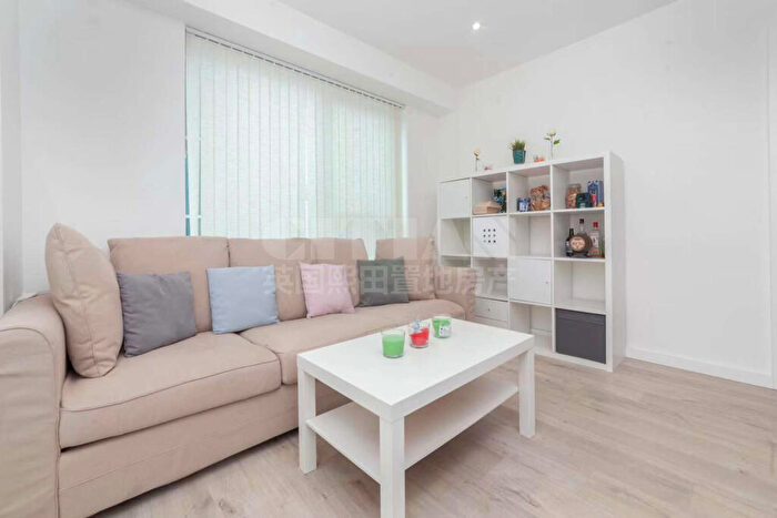 2 Bedroom Flat To Rent In Effra Gardens, Canning Town, London, E16