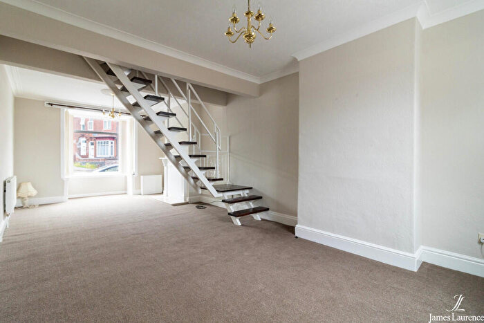 3 Bedroom Terraced House To Rent In Bury Hill Road, Oldbury, B69