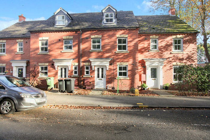 3 Bedroom Terraced House To Rent In King Edward Road, Nuneaton, Warwickshire, CV11