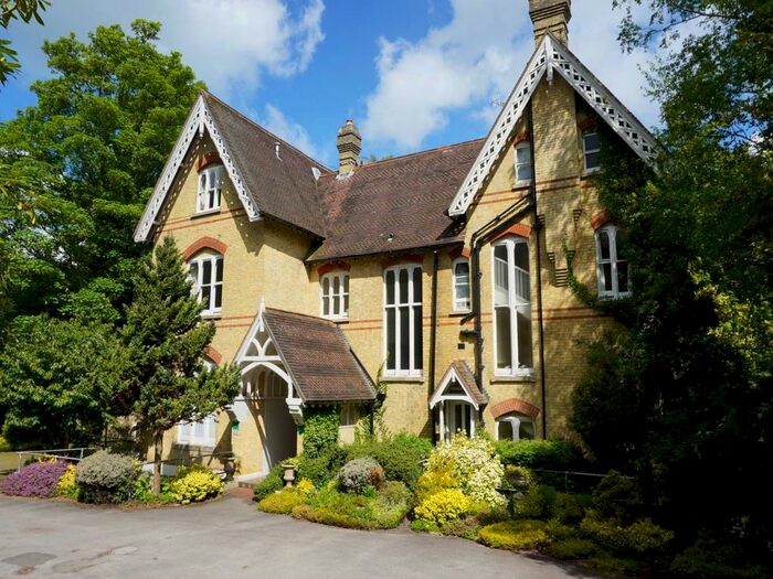 1 Bedroom Flat To Rent In Broadwater Down, Tunbridge Wells, Kent, TN2