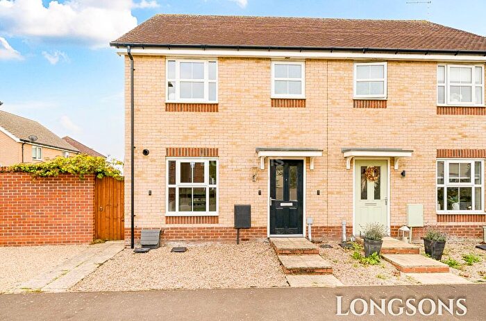3 Bedroom Semi-detached House For Sale In Redland Road, Swaffham, PE37