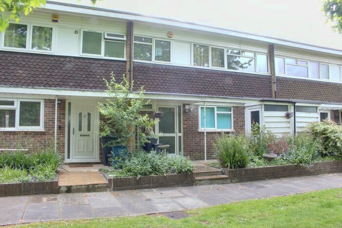 3 Bedroom Terraced House To Rent In Bracewood Gardens, East Croydon, CR0