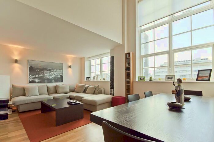 2 Bedroom Apartment To Rent In Enfield Road, London, N1