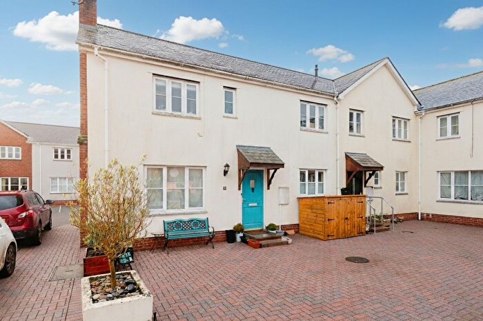 3 Bedroom End Terrace House For Sale In Glen Creedy Court, Crediton, EX17