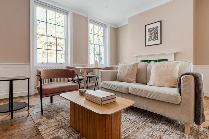 2 Bedroom Flat To Rent In Shadwell, E1