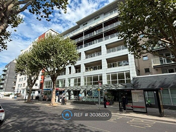 1 Bedroom Flat To Rent In Southgate Road, London, N1