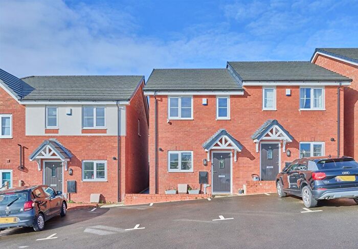 2 Bedroom Semi-Detached House For Sale In Garden Crescent, Barlestone, CV13