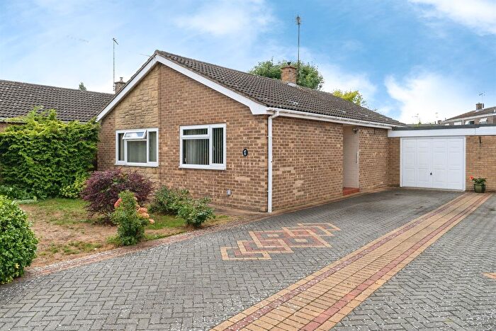 2 Bedroom Detached Bungalow For Sale In Richmond Avenue, March, PE15