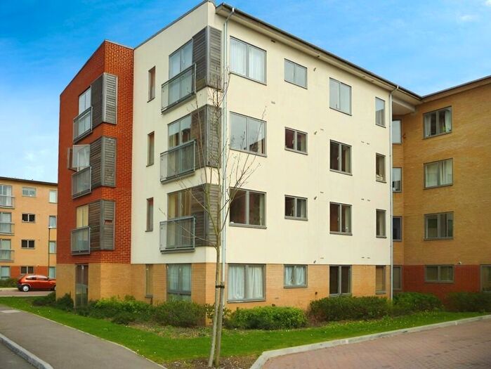 2 Bedroom Flat To Rent In Kilby Road, Stevenage, Hertfordshire, SG1
