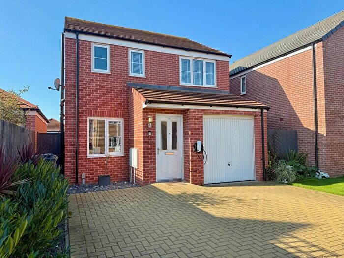 3 Bedroom Detached House For Sale In Breeze Close, Bradwell, Great Yarmouth, NR31