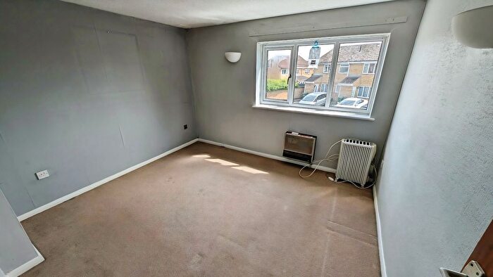 2 Bedroom Semi Detached House For Sale In Chedworth, Yate, Bristol, BS37