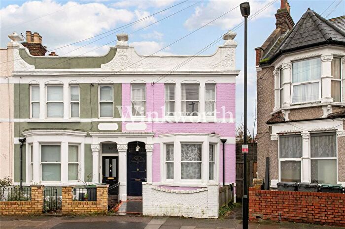 4 Bedroom Terraced House To Rent In Abbotsford Avenue, London, N15