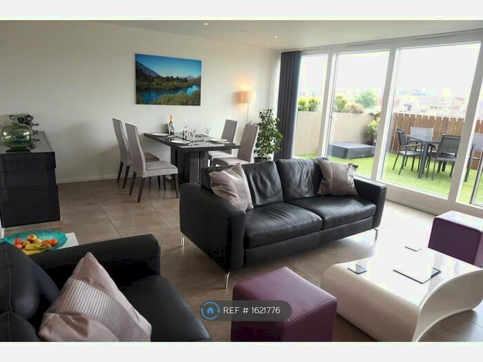 3 Bedroom Flat To Rent In Nottingham One, Nottingham, NG1