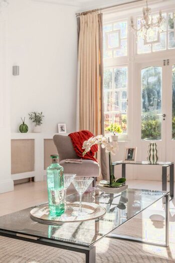 3 Bedroom Flat To Rent In Frognal, Hampstead, London, NW3