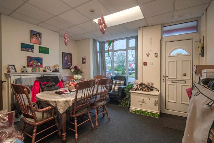 2 Bedroom Terraced House To Rent In Wharfdale Road, Birmingham, West Midlands, B11