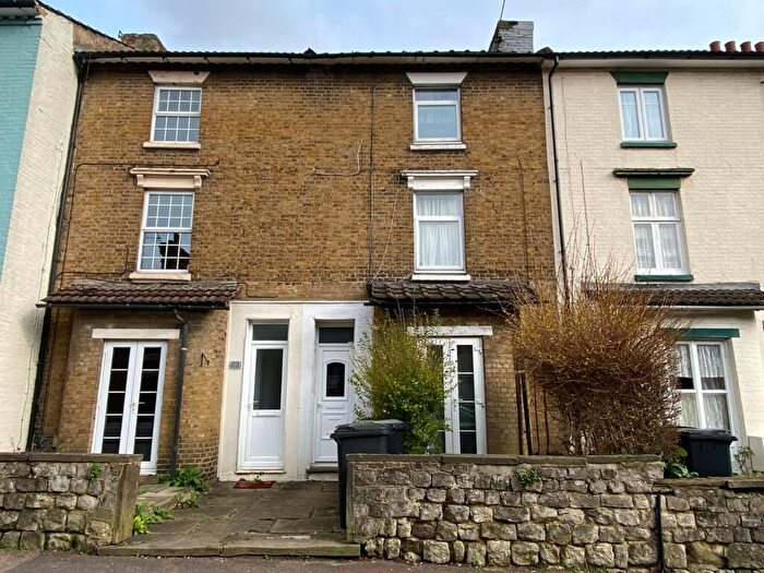 1 Bedroom Apartment To Rent In Church Street, Maidstone, Kent, ME14