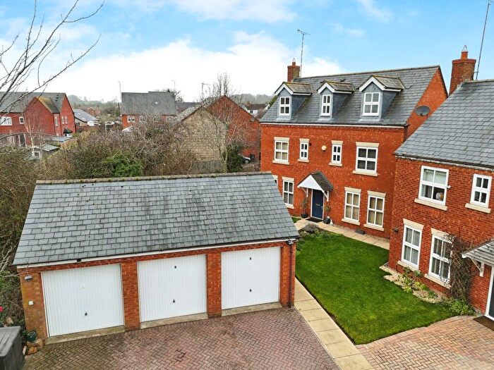 5 Bedroom Detached House For Sale In Parrish Close, Southam, Warwickshire, CV47