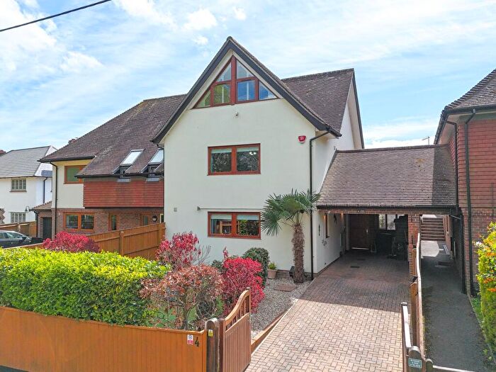 4 Bedroom Semi Detached House For Sale In Brook Avenue, New Milton, BH25