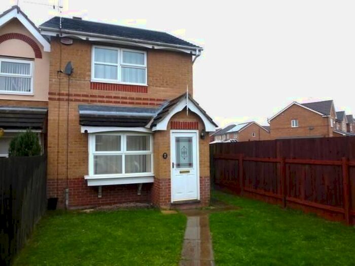 2 Bedroom End Of Terrace House To Rent In Harlequin Drive, Kingswood, HU7