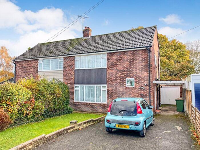 3 Bedroom Semi Detached House For Sale In Portelet Place, Hedge End, SO30