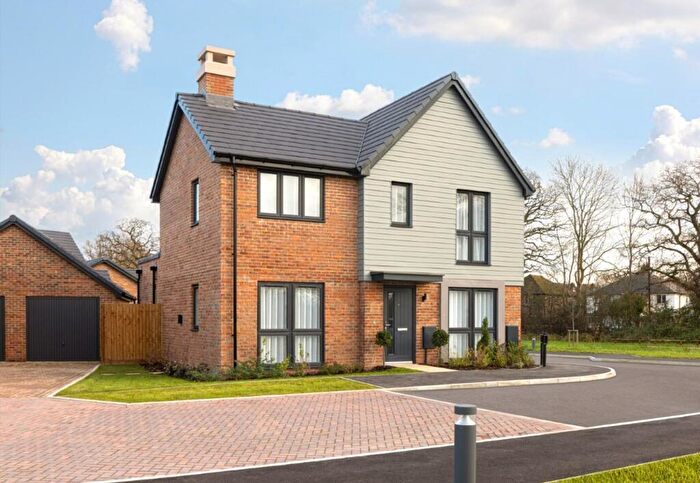 4 Bedroom Detached House For Sale In Moorhen Walk, Hambrook, PO18