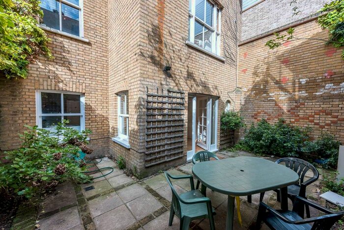 2 Bedroom Flat To Rent In Lots Road, Chelsea, London, SW10