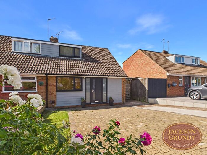 3 Bedroom Semi-Detached House For Sale In Courteenhall Close, Kingsthorpe, NN2