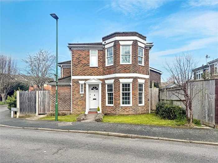 3 Bedroom Detached House For Sale In Heathfield Green, Midhurst, West Sussex, GU29