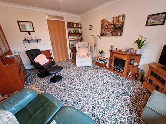 2 Bedroom Apartment For Sale In The Beeches, Stockport Road, SK6