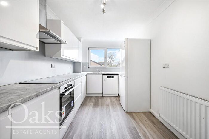 4 Bedroom End Of Terrace House To Rent In Chepstow Rise, Park Hill, CR0