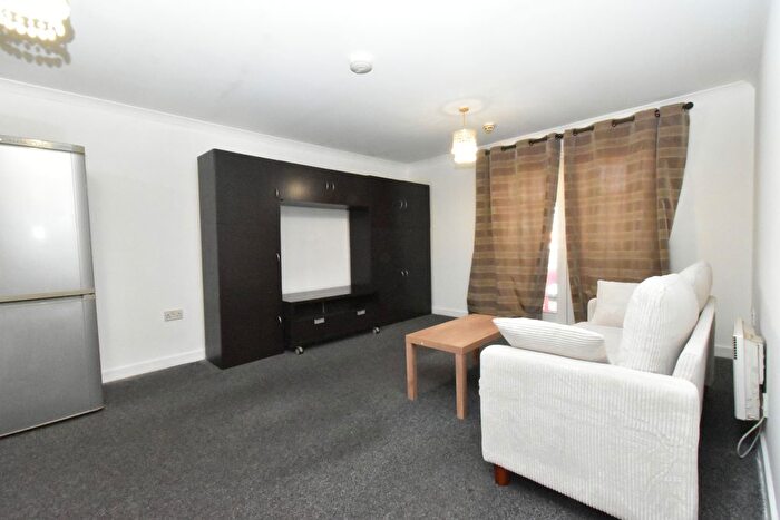 1 Bedroom Flat To Rent In Grand Union Heights, Northwick Road, HA0