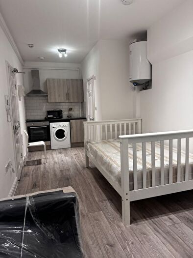 1 Bedroom Studio To Rent In London, CR0