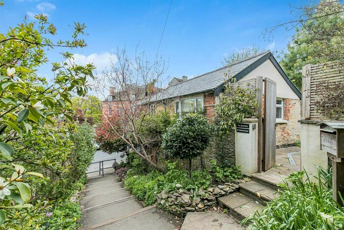 2 Bedroom Detached House To Rent In Oxford Street, Woodstock, OX20