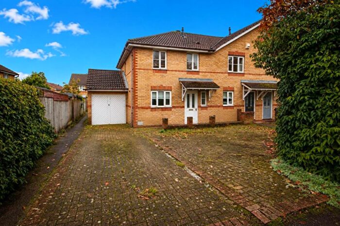 3 Bedroom End Of Terrace House To Rent In Chicksands Avenue, Monkston, Milton Keynes, MK10