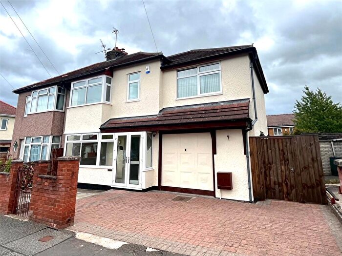4 Bedroom Semi Detached House To Rent In Caernarvon Close, Shotton, Deeside, Flintshire, CH5