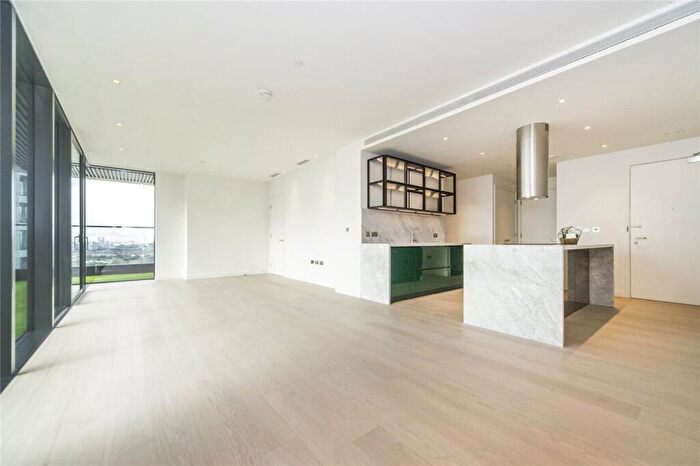 2 Bedroom Flat To Rent In Hobart Building, Wards Place, E14