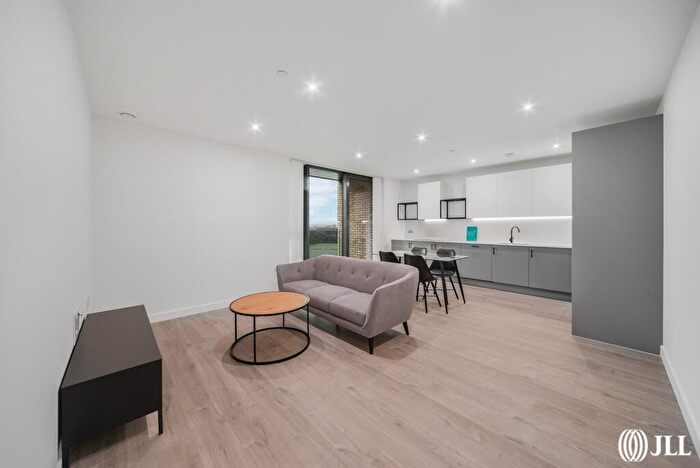 2 Bedroom Apartment To Rent In Coster Avenue London, N4