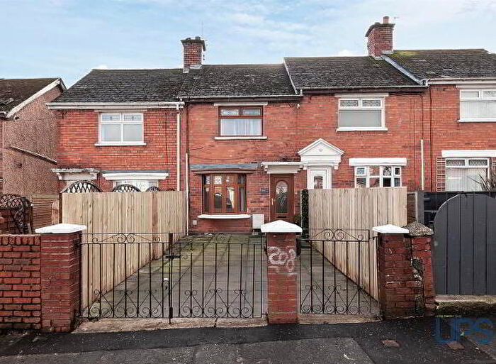 3 Bedroom TownHouse For Sale In Alliance Avenue, Belfast, BT14