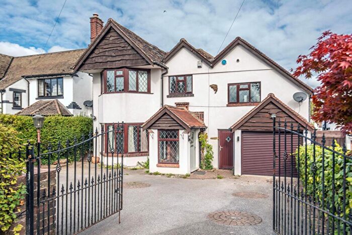 3 Bedroom Detached House For Sale In Bradway Road, Sheffield, S17