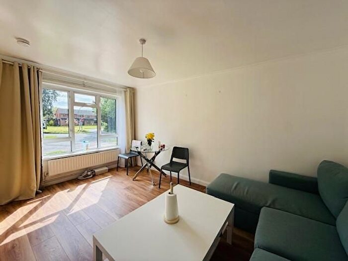 2 Bedroom Property To Rent In Goose Green, Farnham Royal, Slough, SL2