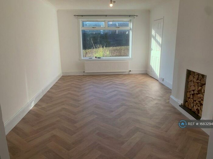 3 Bedroom Semi-Detached House To Rent In Brownhill Road, Dundee, DD2