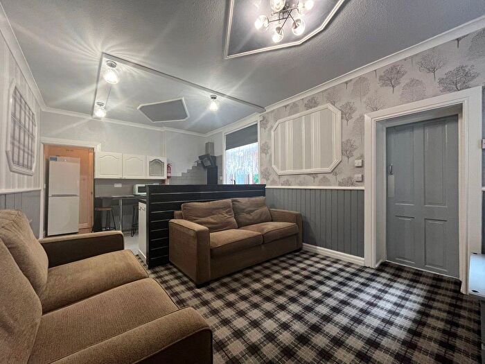 1 Bedroom Flat To Rent In Reads Avenue, Blackpool, Lancashire, FY1