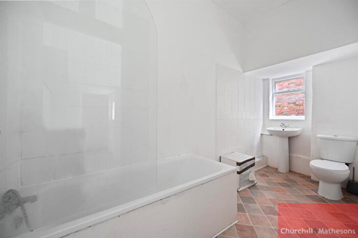 1 Bedroom Flat For Sale In Harlesden Gardens, London, NW10