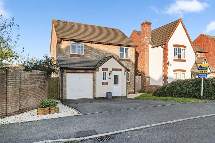 4 Bedroom Detached House For Sale In The Bluebells, Bradley Stoke, Bristol, BS32