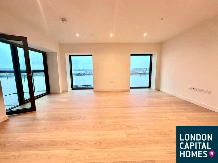 3 Bedroom Flat To Rent In Bonnet Street, London, E16